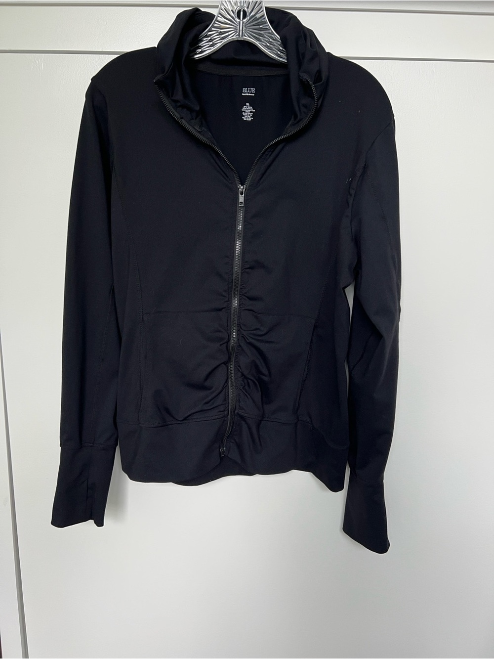 Blue saks fifth ave women’s black full zipper sweatshirt
